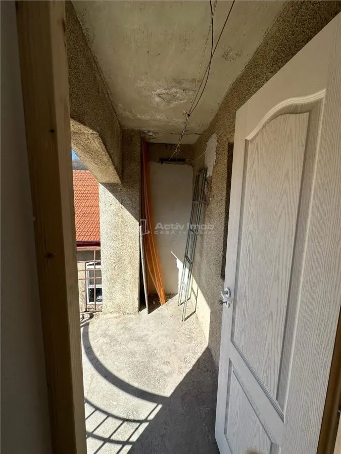 Resita, Apartamento de 3 Dormitorios, Confort 1, Distribución Separada, Centro - foto 10
