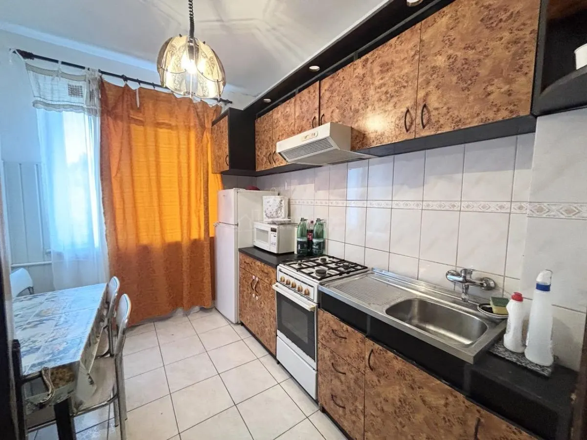 Apartamento de 3 Dormitorios – Rogerius, Str. Selimbarului – 4ª Planta - foto 8