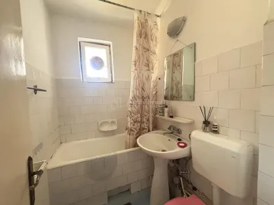 Apartamento de 3 Dormitorios – Rogerius, Str. Selimbarului – 4ª Planta - foto 9