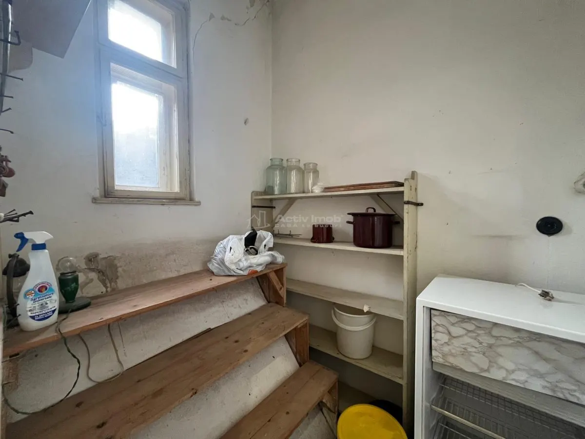 Lugoj, Apartment in House, 3 Bedrooms, 80 sqm, Xenopol - foto 14