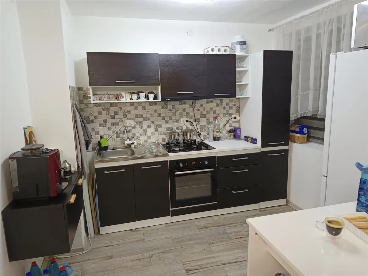 Appartement 2 chambres en zone centrale de Moldova Nouă, près du marché - foto 5