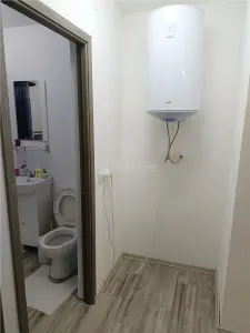 Appartement 2 chambres en zone centrale de Moldova Nouă, près du marché - foto 7