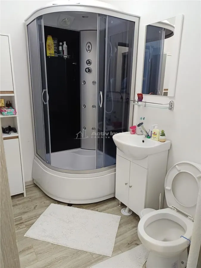 Appartement 2 chambres en zone centrale de Moldova Nouă, près du marché - foto 8