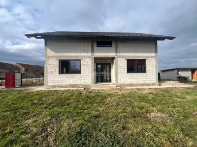 奥洛沙日，底层+阁楼住宅，1,414 平方米地块 - foto 5