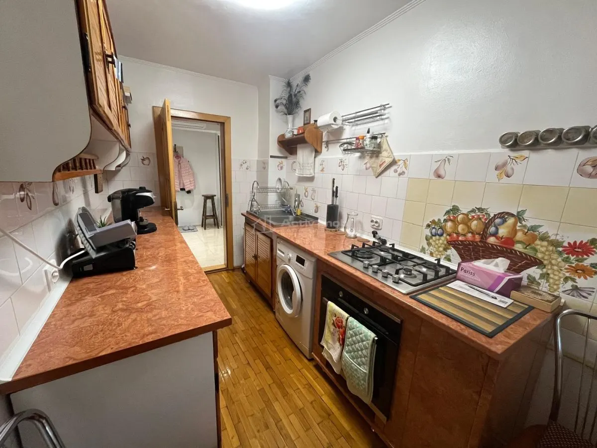 Caransebes, Apartamento 2 Dormitorios, Distribución Separada, Zona Pipirig - foto 6