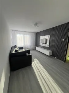 Appartement 2 Chambres, Crangasi – 3 min Métro, Meublé et Équipé, Clim - Bucuresti