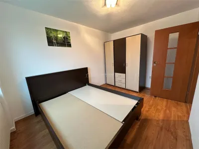 Resita, Appartement 2 Chambres à Vendre ou Échanger, Rénové, Cloisonné, Lunca - foto 18