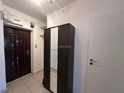 Resita, Appartement 2 Chambres à Vendre ou Échanger, Rénové, Cloisonné, Lunca - foto 19