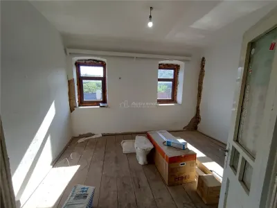 Anina | Casa Aislada | 3 Habitaciones + Anexos | Terreno 575 m² - foto 8