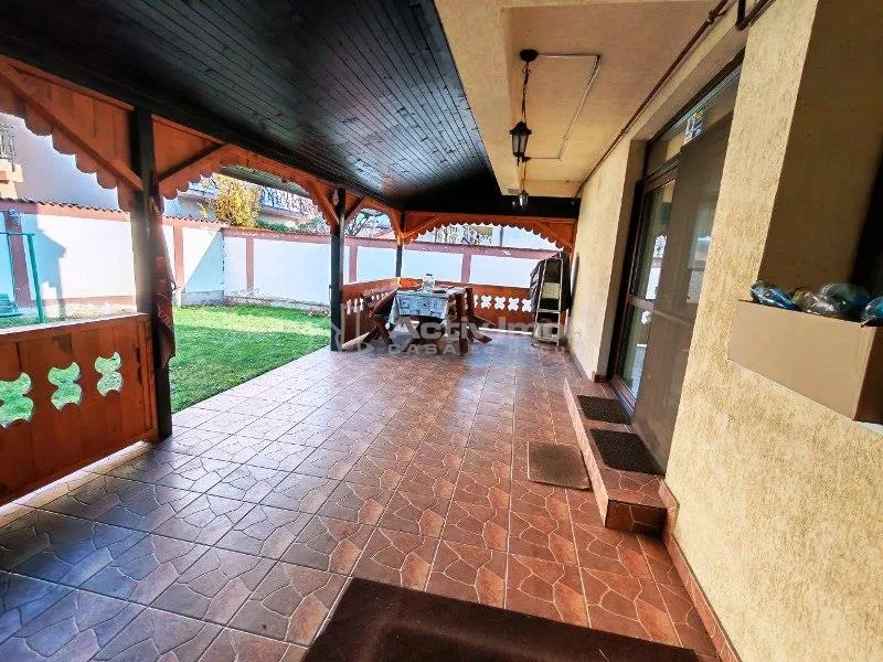 House / villa for sale 190 sqm in Bucuresti, Prelungirea Ghencea area - foto 10