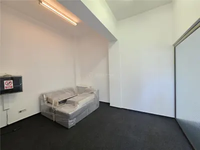 一楼+1+2层+夹层办公/商业空间 - 17房间 - 793平米 - 革命英雄街 - foto 10
