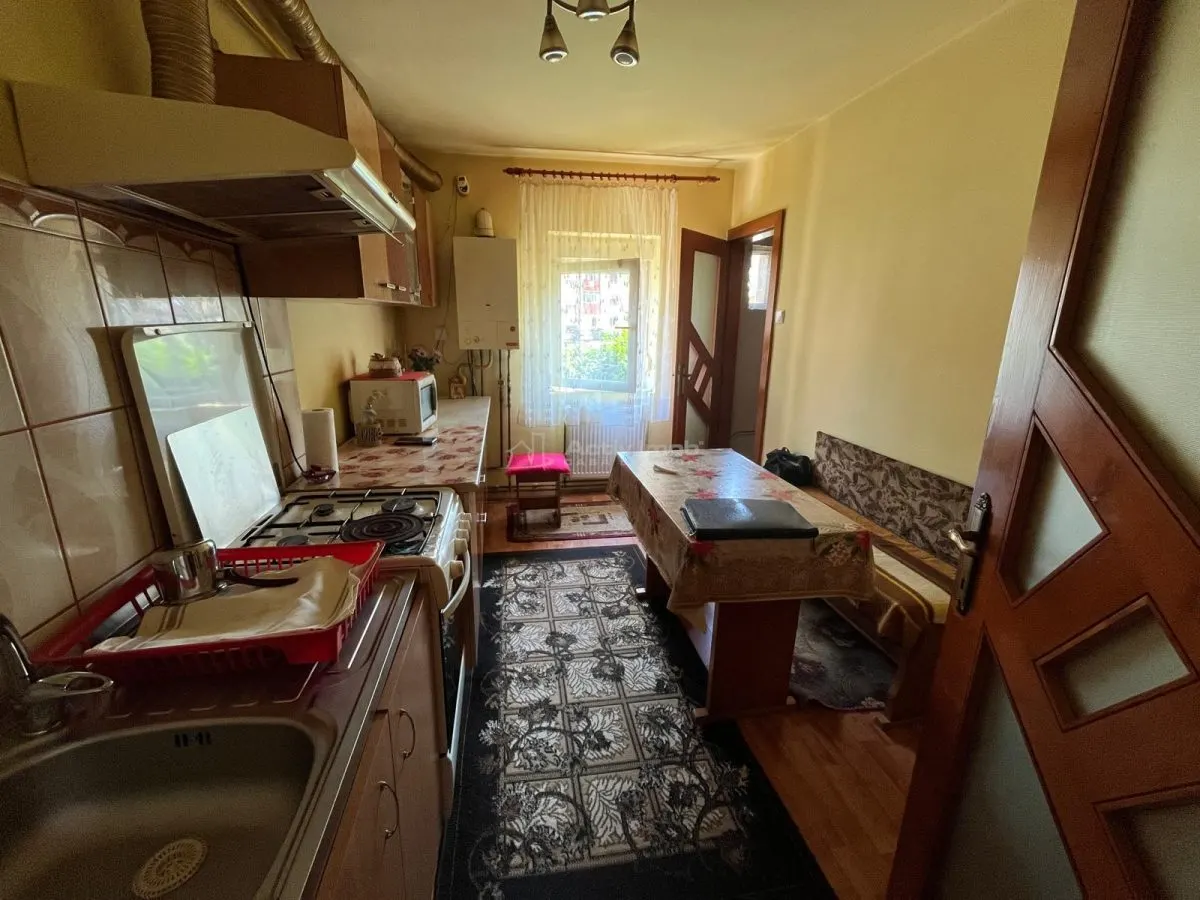 Caransebes, Apartamento de 3 Dormitorios, Amueblado y Equipado, Zona Pipirig - foto 5