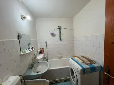 Caransebes, Apartamento de 3 Dormitorios, Amueblado y Equipado, Zona Pipirig - foto 7