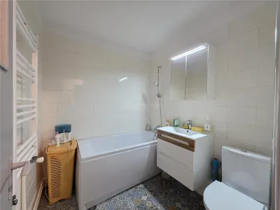 4 camere - centrala termica - parcare - Crangasi - foto 11