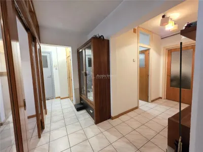4 camere - centrala termica - parcare - Crangasi - foto 15