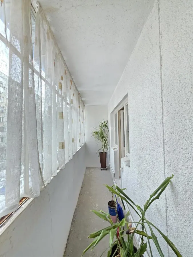 4 camere - centrala termica - parcare - Crangasi - foto 19
