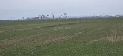 Terreno Rústico 7.900 m² en Venta, Zona Parapet, Târgoviște - foto 6