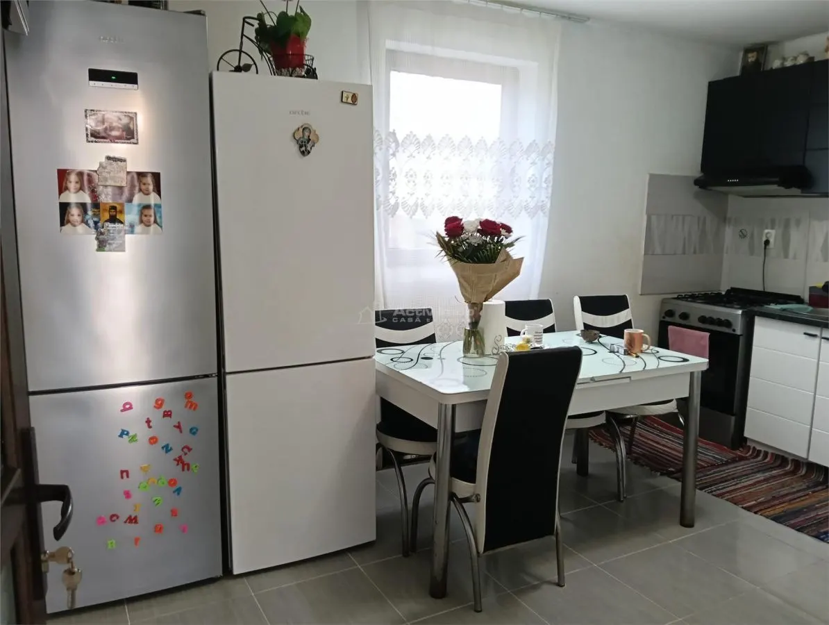 House / villa for sale 240 sqm in Popesti - foto 7