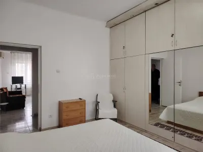 豪华家具装备公寓，普洛耶什蒂超中心位置 - foto 3