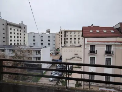 豪华家具装备公寓，普洛耶什蒂超中心位置 - foto 8