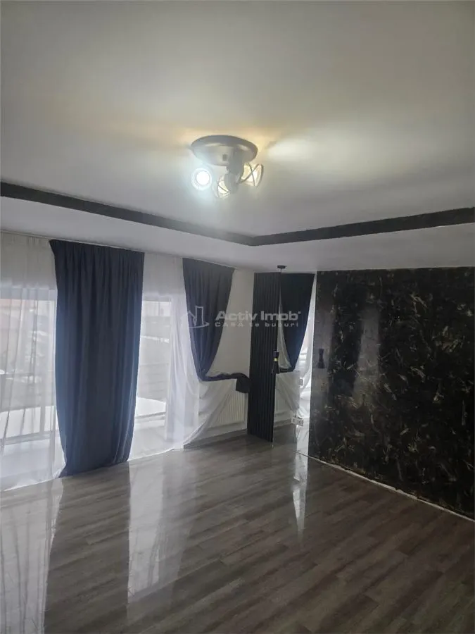 Villa Premium P+1+M Parque Chindia, Targoviste | 4 Dormitorios, 500 m² - foto 2
