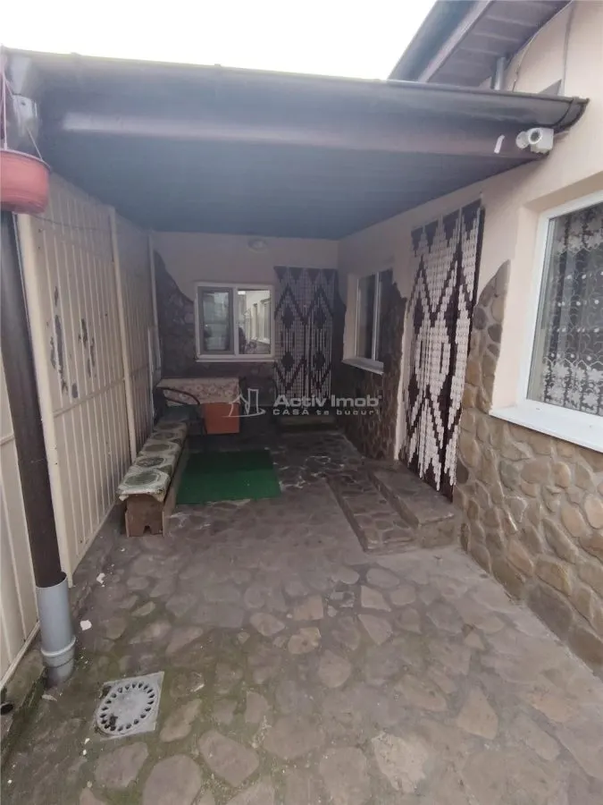 Casa de 3 Dormitorios en Venta, Zona Liceul Carabella, Târgoviște - foto 11