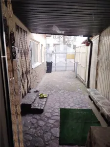 Casa de 3 Dormitorios en Venta, Zona Liceul Carabella, Târgoviște - foto 13