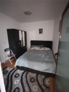Casa de 3 Dormitorios en Venta, Zona Liceul Carabella, Târgoviște - foto 6