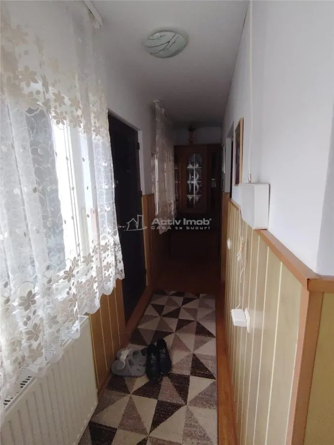 Casa de 3 Dormitorios en Venta, Zona Liceul Carabella, Târgoviște - foto 10