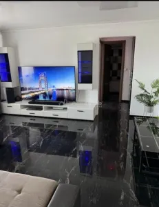 Apartamento 2 Dormitorios, 53 m², Planta 4, Plaza de Garaje, Zona Pod - Ramnicu Sarat