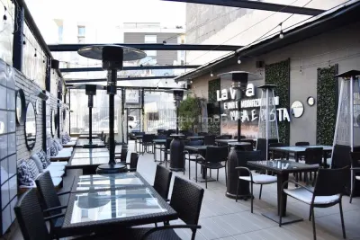 Villa avec Espace Commercial à Vendre – Quartier Armeneasca - foto 7