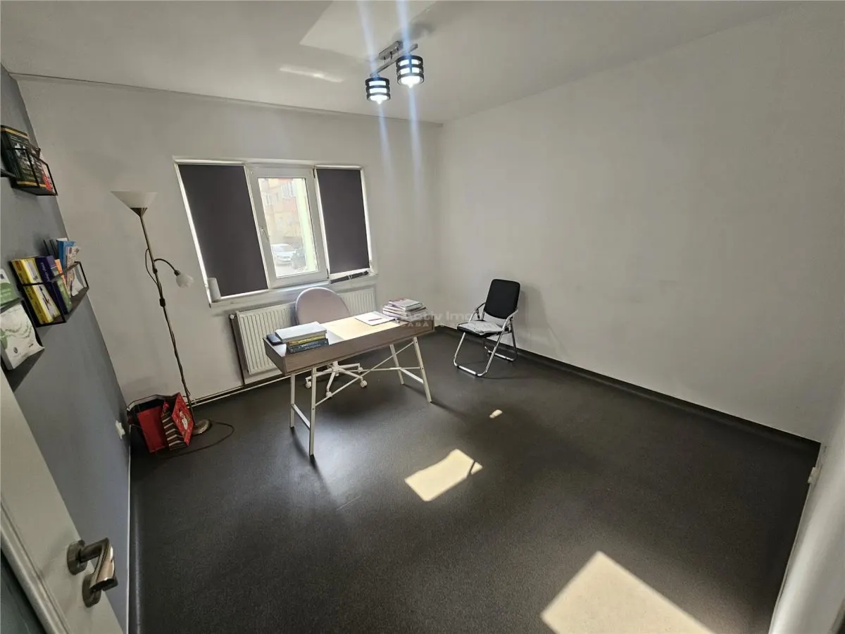 Resita, Apartamento 3 Dormitorios, Planta Baja Elevada, Micro 4, Apto para Oficinas - foto 2