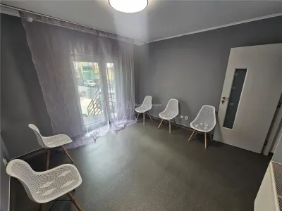 Resita, Apartamento 3 Dormitorios, Planta Baja Elevada, Micro 4, Apto para Oficinas - foto 14