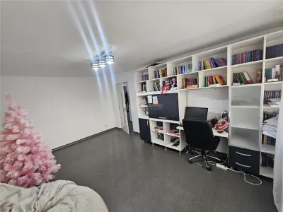 Resita, Apartamento 3 Dormitorios, Planta Baja Elevada, Micro 4, Apto para Oficinas - foto 16