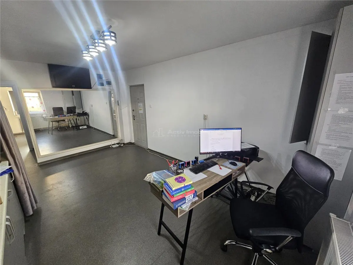 Resita, Apartamento 3 Dormitorios, Planta Baja Elevada, Micro 4, Apto para Oficinas - foto 18