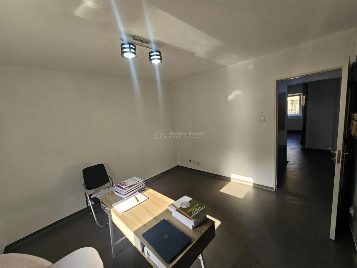 Resita, Apartamento 3 Dormitorios, Planta Baja Elevada, Micro 4, Apto para Oficinas - foto 22