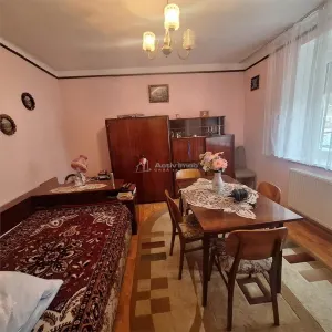 Bocsa Vasiova : Maison Familiale Charmante avec Jardin - foto 11