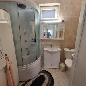 Bocsa Vasiova : Maison Familiale Charmante avec Jardin - foto 16