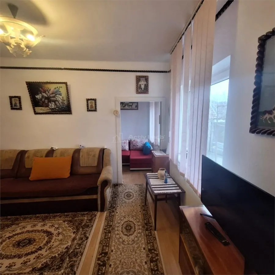 Bocsa Vasiova : Maison Familiale Charmante avec Jardin - foto 6