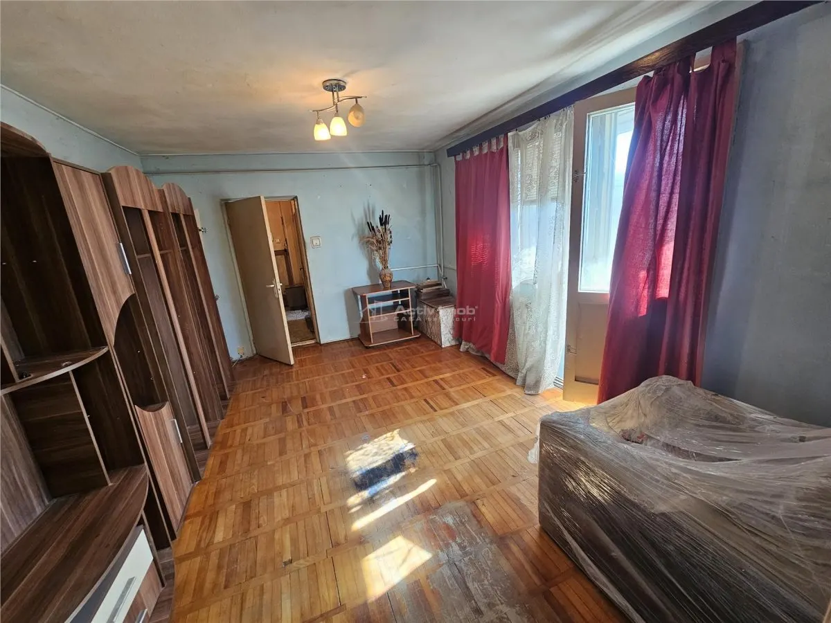 Apartment with 2 bedrooms for sale 56 sqm in Resita, Micro III area - foto 12