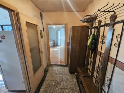 Apartment with 2 bedrooms for sale 56 sqm in Resita, Micro III area - foto 19