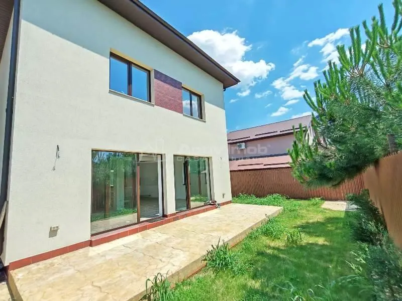 独栋别墅出售 - Prelungirea Ghencea, Margelelor - €215,000 - foto 2