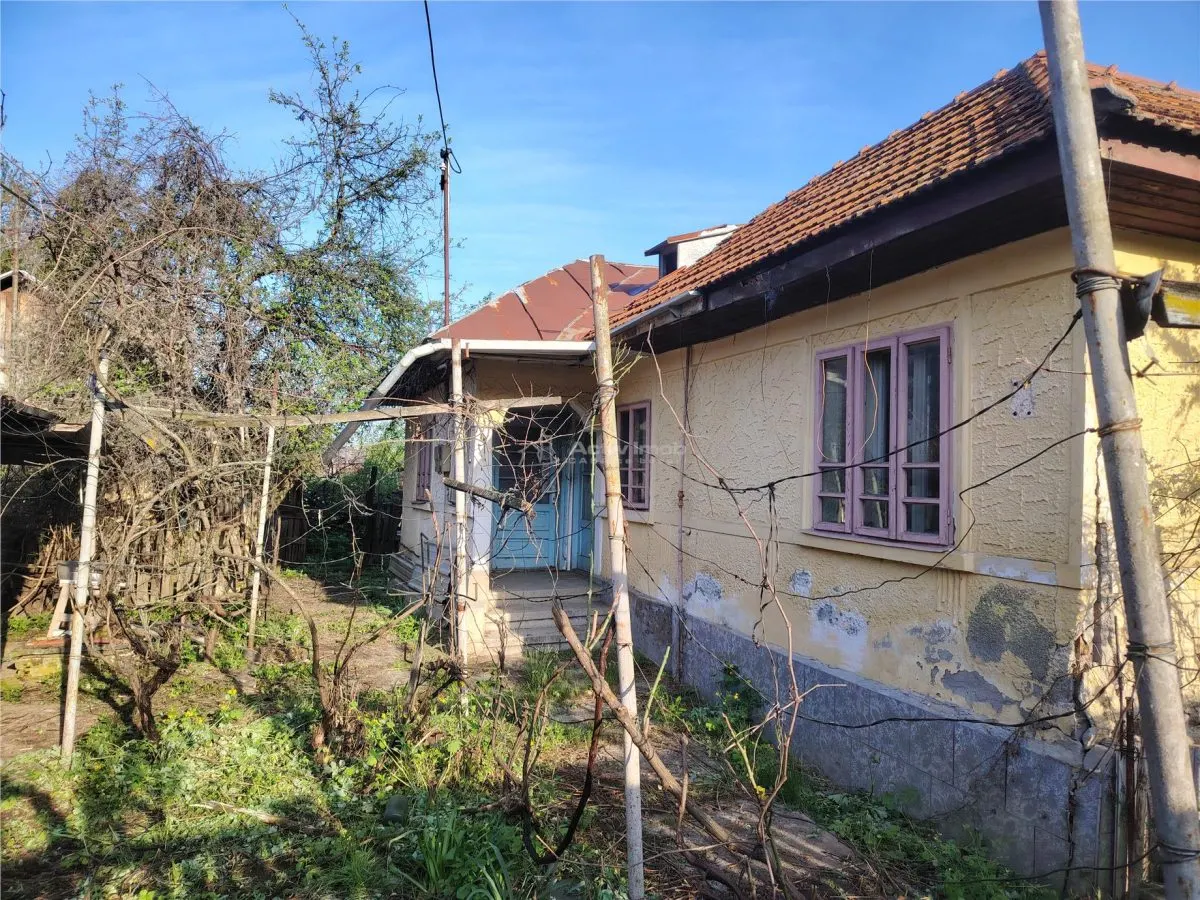 Maison Ancienne avec Tous Services dans Quartier Prestigieux - foto 1