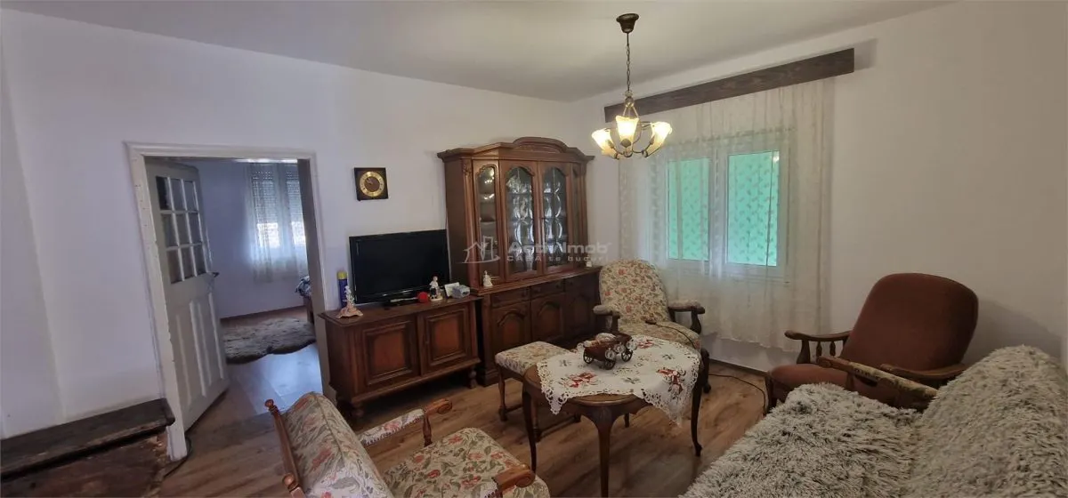 Brebu Nou, Caraș-Severin : Deux Maisons sur Terrain de 1 400 m², Zéro Commission Acheteur - foto 2