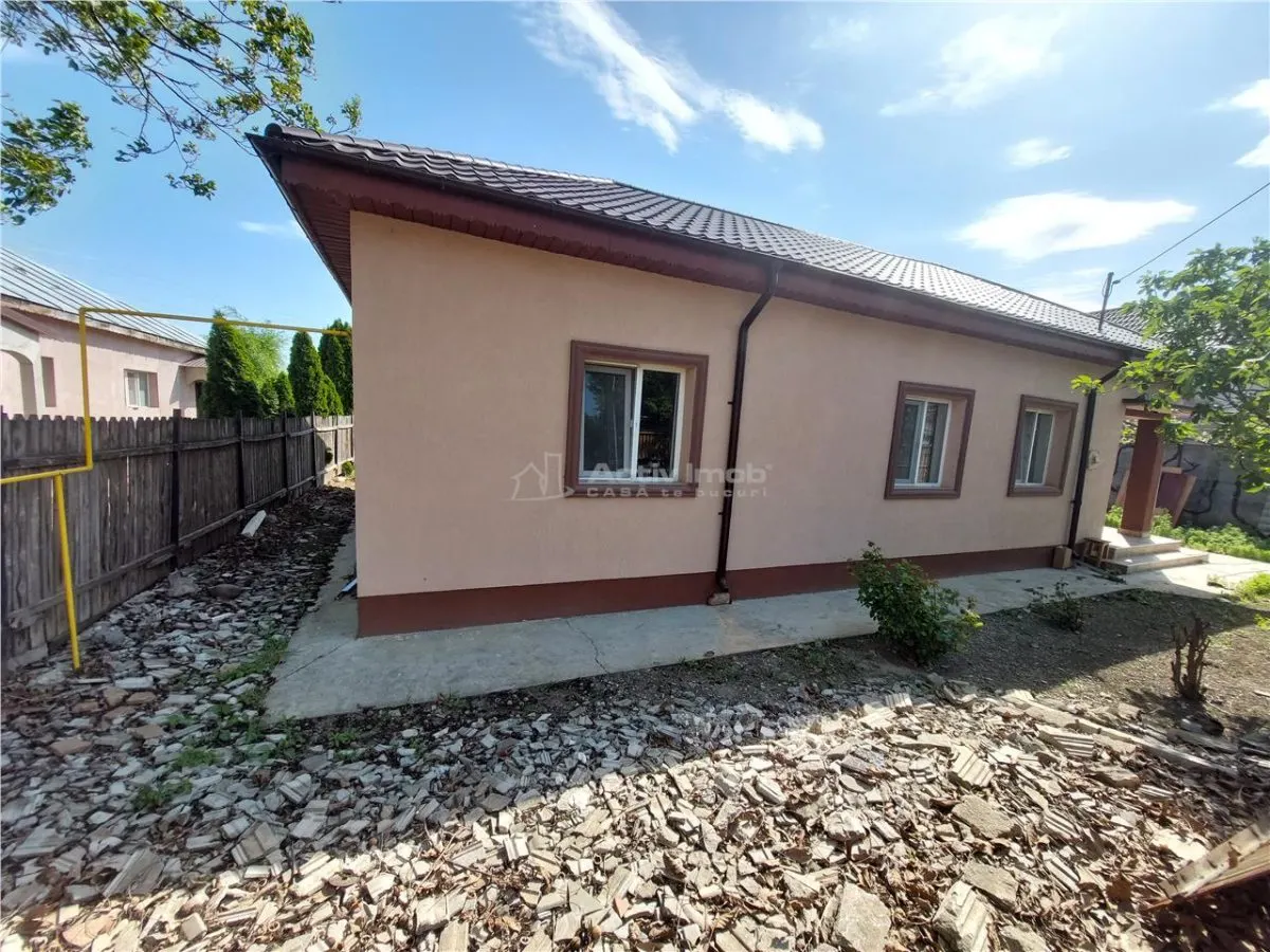 Vivienda de Planta Baja, 130 m², 4 Habitaciones, Parcela 1270 m², Calle Orizontului - foto 4