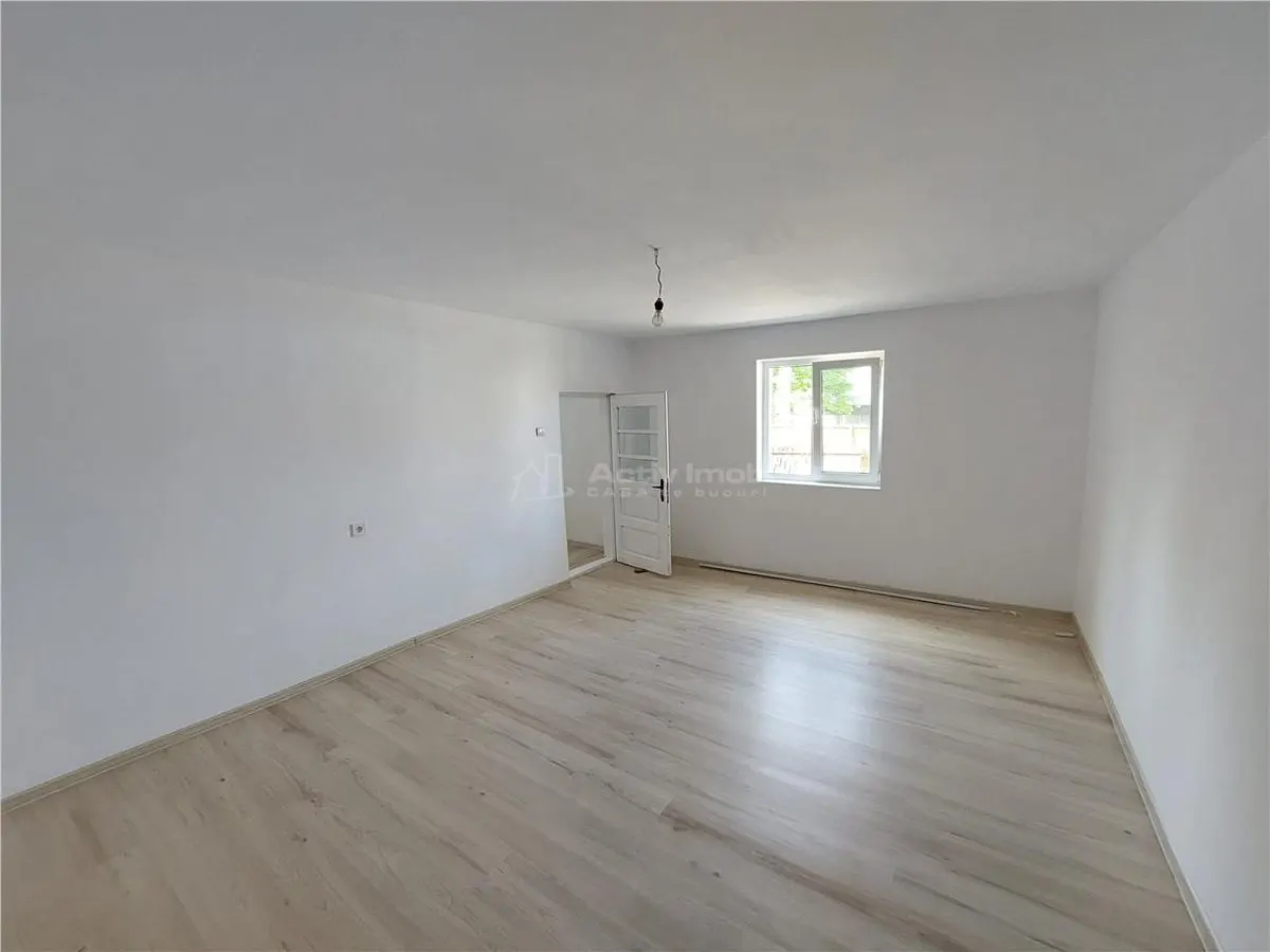 Vivienda de Planta Baja, 130 m², 4 Habitaciones, Parcela 1270 m², Calle Orizontului - foto 7