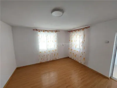 Vivienda de Planta Baja, 130 m², 4 Habitaciones, Parcela 1270 m², Calle Orizontului - foto 8