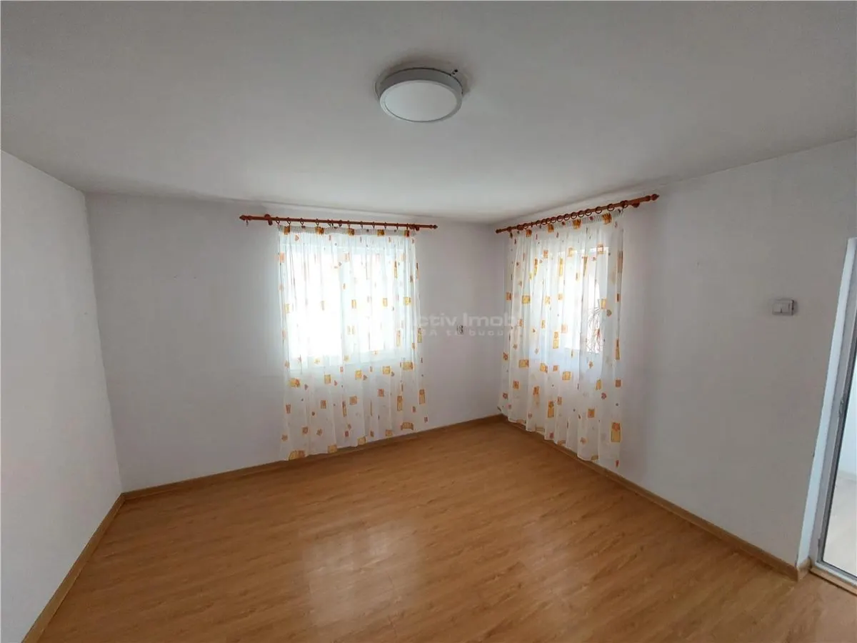 Vivienda de Planta Baja, 130 m², 4 Habitaciones, Parcela 1270 m², Calle Orizontului - foto 8