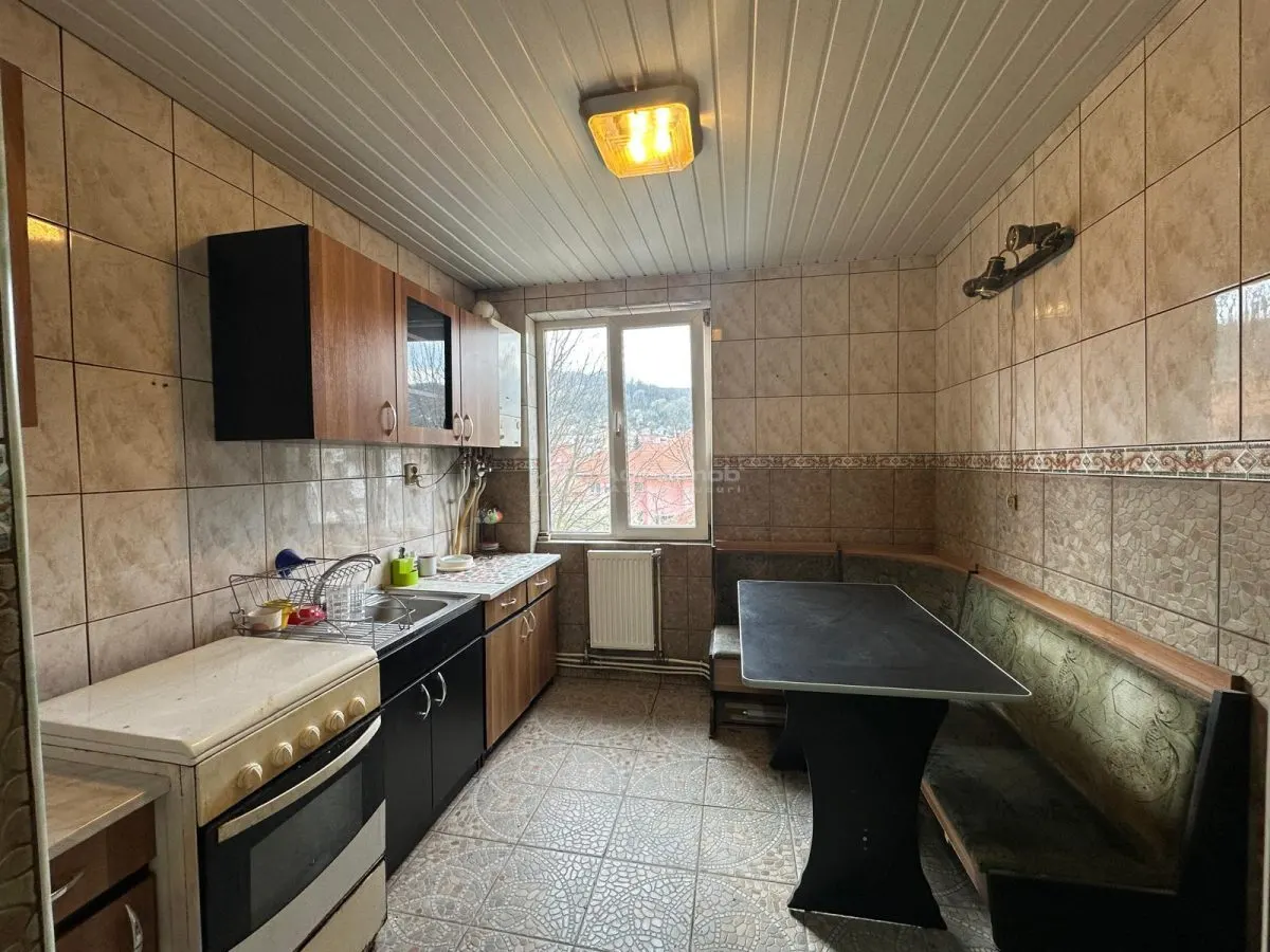 Resita, Apartamento de 3 Dormitorios, Semiabierto, Zona Central - foto 11