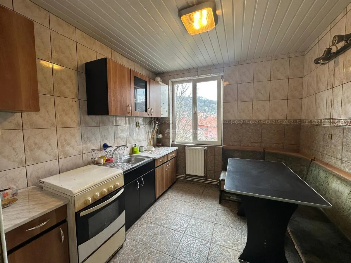 Resita, Apartamento de 3 Dormitorios, Semiabierto, Zona Central - foto 17